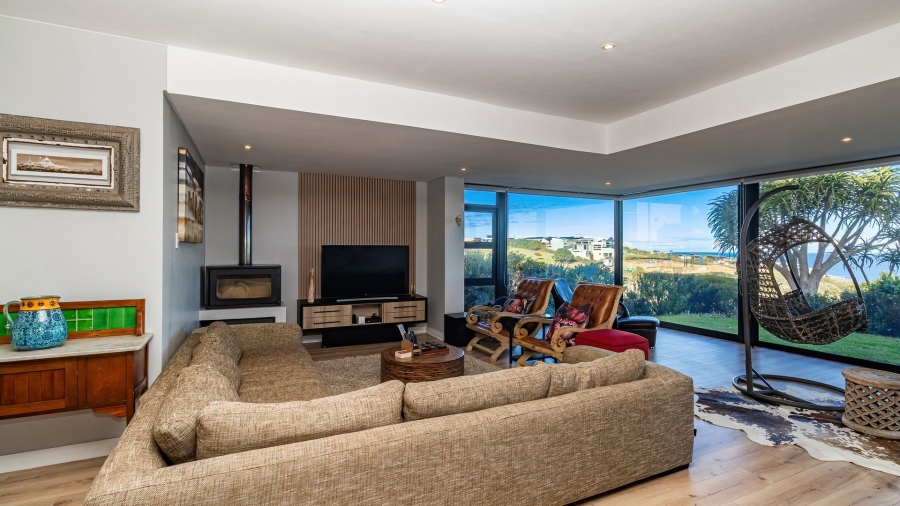 4 Bedroom Property for Sale in Oubaai Western Cape